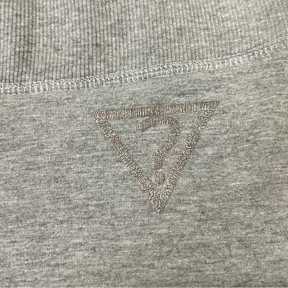 Y2K‎ GUESS Women’s Grey Terry Cloth Cropped Pants w Metallic Logos Large - Picture 3 of 5